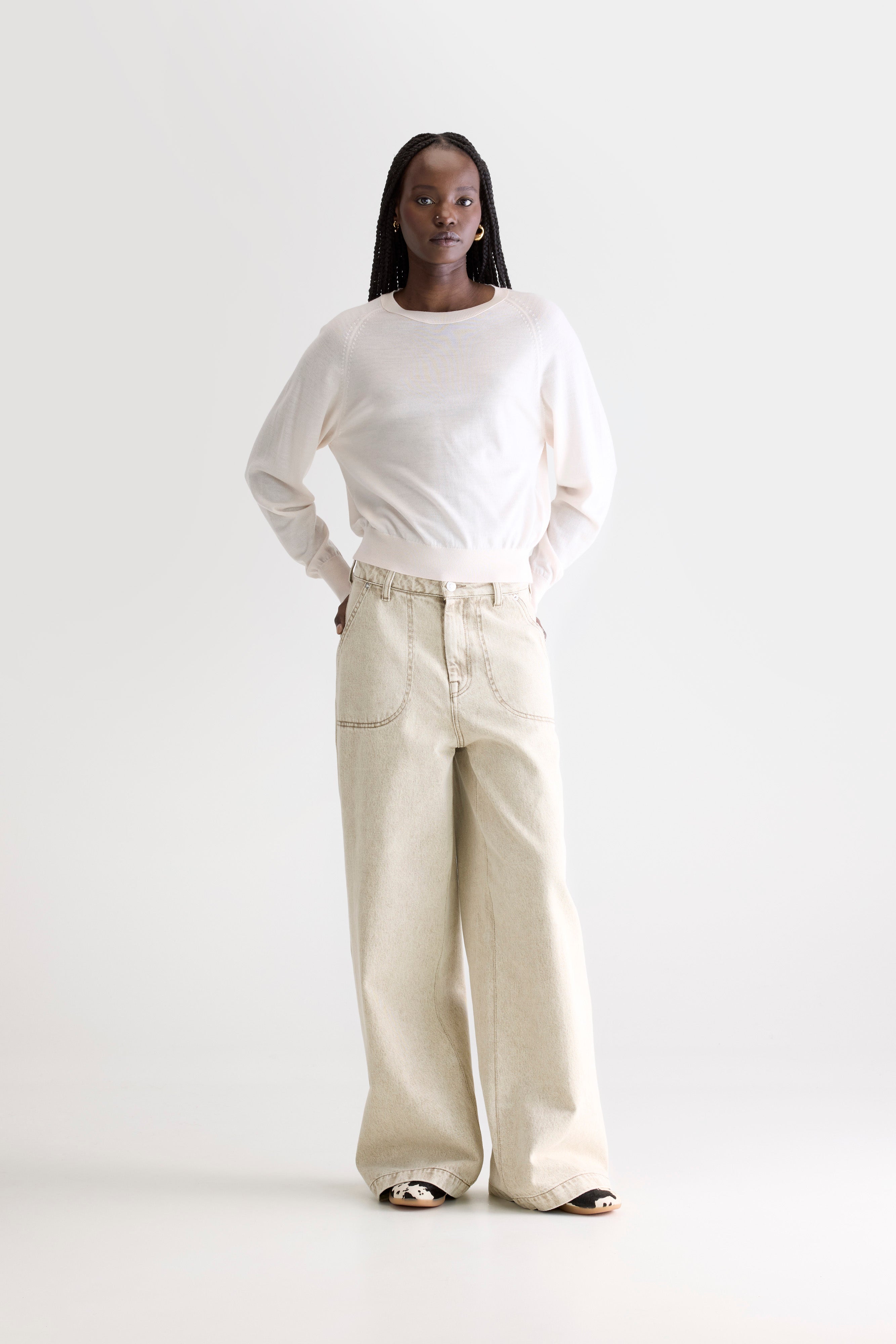 Delen Classic Crewneck Sweater - Ivory For Women | Bellerose